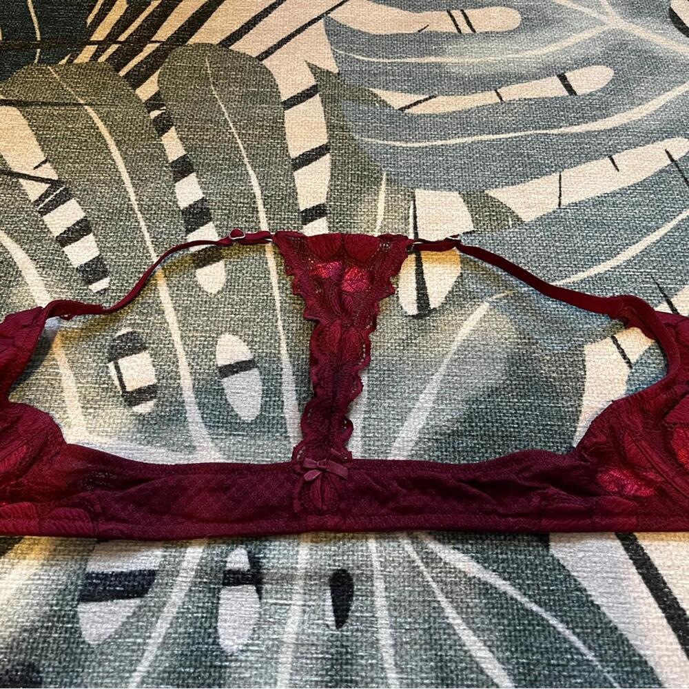 Ruby Lace Racer Bralette - Picture 4 of 7